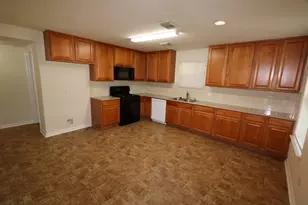 15611 Leeds Ln, Houston, TX 77083 - Photo 8
