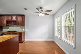 80 W Timberspire Ct, The Woodlands, TX 77380 - Photo 10