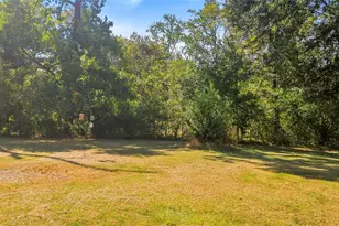 77 Twin Creek Dr, Huntsville, TX 77320 - Photo 24