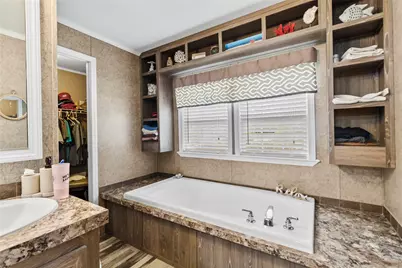 77 Twin Creek Drive, Huntsville, TX 77320 - Photo 12