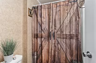 77 Twin Creek Dr, Huntsville, TX 77320 - Photo 18