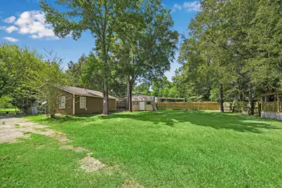 21197 Live Oak Street, New Caney, TX 77357 - Photo 10