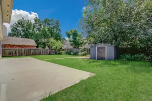 5415 Oak Falls Dr, Houston, TX 77066 - Photo 46