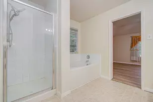 5415 Oak Falls Dr, Houston, TX 77066 - Photo 40