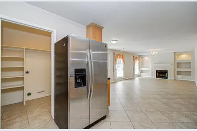 5415 Oak Falls Drive, Houston, TX 77066 - Photo 10