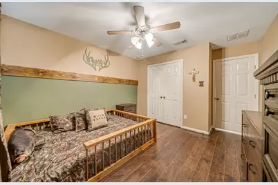 14043 Albany Springs Lane, Houston, TX 77044 - Photo 18