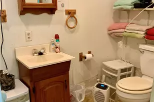 215 McNeir St, Anahuac, TX 77514 - Photo 18