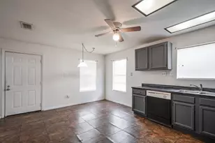 17119 Water Oak Dr, Channelview, TX 77530 - Photo 6