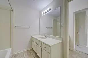 14446 Summerleaf Ln, Houston, TX 77077 - Photo 28