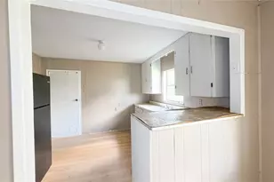 909 N Lake Ave, Eagle Lake, TX 77434 - Photo 8