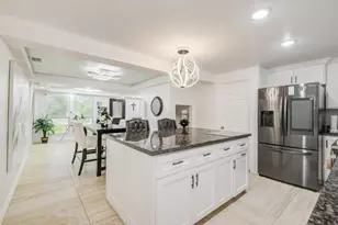 1256 2nd St, Clute, TX 77531 - Photo 16