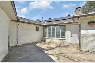 11807 Stroud Drive, Houston, TX 77072 - Photo 16