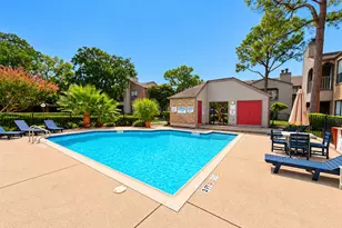 2025 Augusta Dr, Houston, TX 77057 - Photo 14