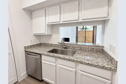 2025 Augusta Drive #207, Houston, TX 77057 - Photo 18