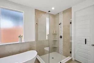 205 Wyndemere Dr, Montgomery, TX 77356 - Photo 20