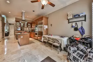 1005 Memorial Village Dr, Houston, TX 77024 - Photo 16