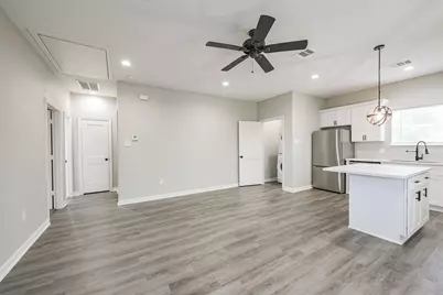 4405 Mallow Street, Houston, TX 77051 - Photo 6