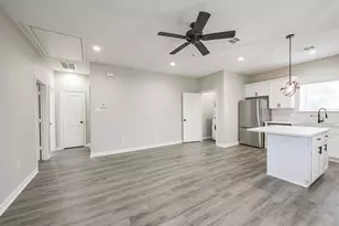 4405 Mallow St, Houston, TX 77051 - Photo 6