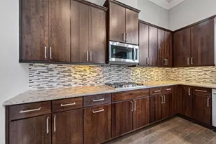 10917 Upland Park, Houston, TX 77043 - Photo 24