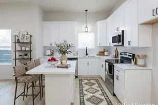 326 Clearwater St, Houston, TX 77029 - Photo 2