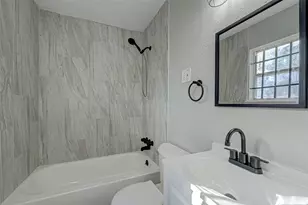5102 Lyndhurst Dr, Houston, TX 77033 - Photo 12