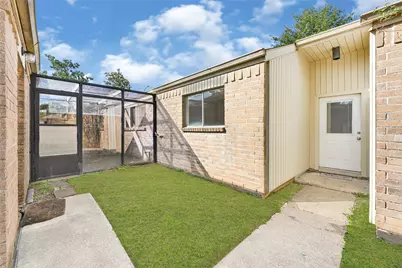 18562 Meadows Way Drive, Houston, TX 77084 - Photo 4