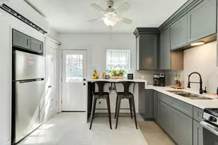 4417 Avenue R, Galveston, TX 77550 - Photo 4