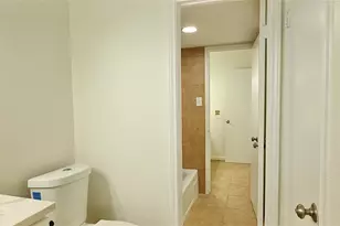 7918 Prestwood Dr, Houston, TX 77036 - Photo 28