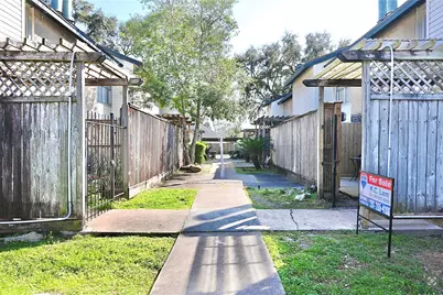 7918 Prestwood Dr #4, Houston, TX 77036 - Photo 1