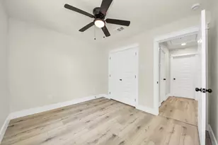 8068 Elrod St, Houston, TX 77017 - Photo 18