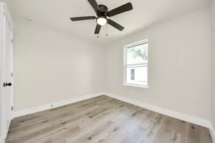 8068 Elrod St, Houston, TX 77017 - Photo 20
