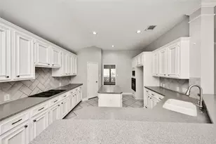 2622 Stonebury Ln, Sugar Land, TX 77479 - Photo 14