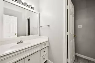 2622 Stonebury Ln, Sugar Land, TX 77479 - Photo 34