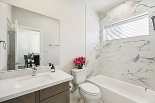 10614 Cascade Ledge Ln, Houston, TX 77025 - Photo 16