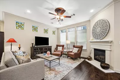 1517 Dyer Lake Lane, Houston, TX 77008 - Photo 12