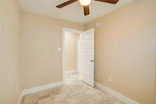 2306 19th Ave N, Texas City, TX 77590 - Photo 16