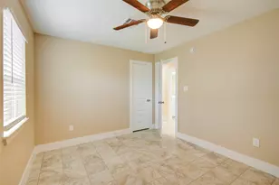 2306 19th Ave N, Texas City, TX 77590 - Photo 18