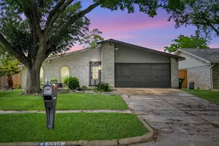 5519 Irish Hill Dr, Houston, TX 77053 - Photo 1