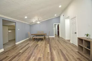 5519 Irish Hill Dr, Houston, TX 77053 - Photo 10