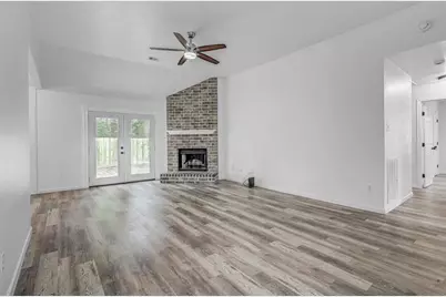 21689 Holly Leaf Court, Porter, TX 77365 - Photo 4