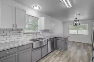 21689 Holly Leaf Ct, Porter, TX 77365 - Photo 8