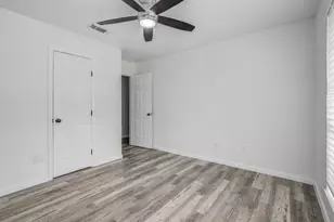 21689 Holly Leaf Ct, Porter, TX 77365 - Photo 14