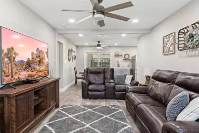 16806 David Glen Dr Drive, Friendswood, TX 77546 - Photo 4