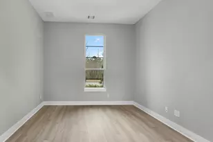 28318 Woodland Crk Ct, Spring, TX 77386 - Photo 6