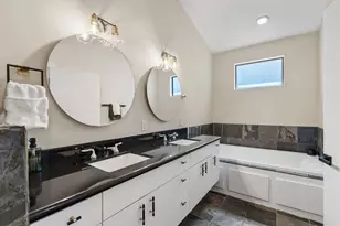 1039 Bonner St, Houston, TX 77007 - Photo 10