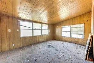 725 Choate Rd, Alvin, TX 77511 - Photo 12