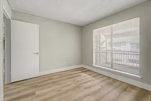 9552 Windswept Ln, Houston, TX 77063 - Photo 34