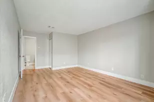 9552 Windswept Ln, Houston, TX 77063 - Photo 24