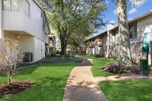 909 Silber Rd, Houston, TX 77024 - Photo 24