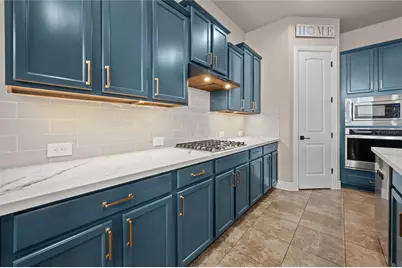 12411 Emerald Lane, Mont Belvieu, TX 77535 - Photo 18